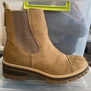 Tan suede boots